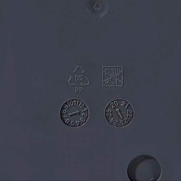 МП3137 Кашпо ПРИЗМА  с поддоном (д-130., 1л., графит)